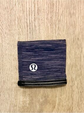 lululemon athletica Heathered Black/Gray Wrist Cuff